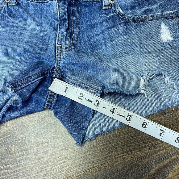 Y2K American Eagle Booty Jean Shorts Low Rise Distressed Retro SZ 6 Shortie - Picture 6 of 8